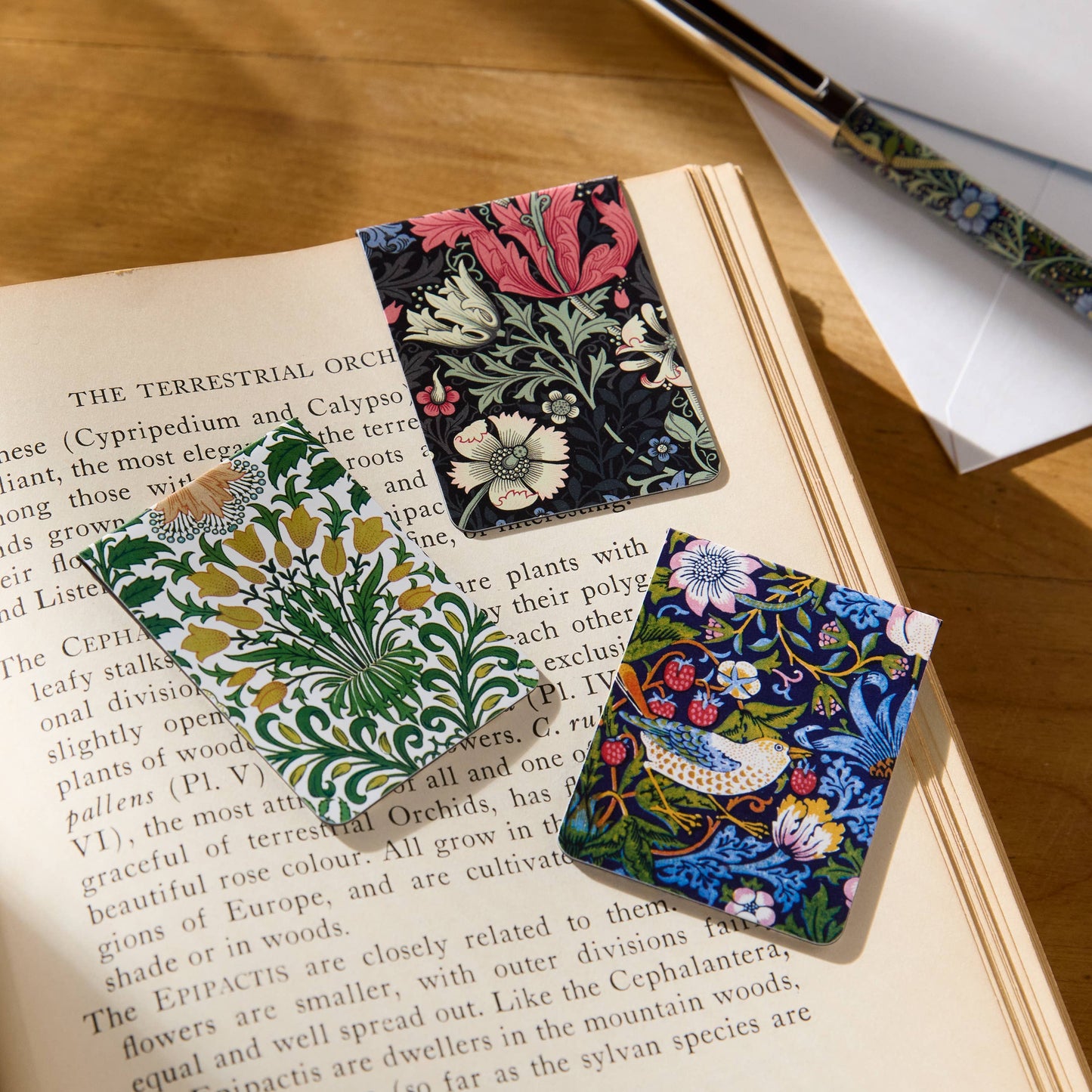 Magnetic Bookmark Set; William Morris (3 Magnetic Bookmarks)