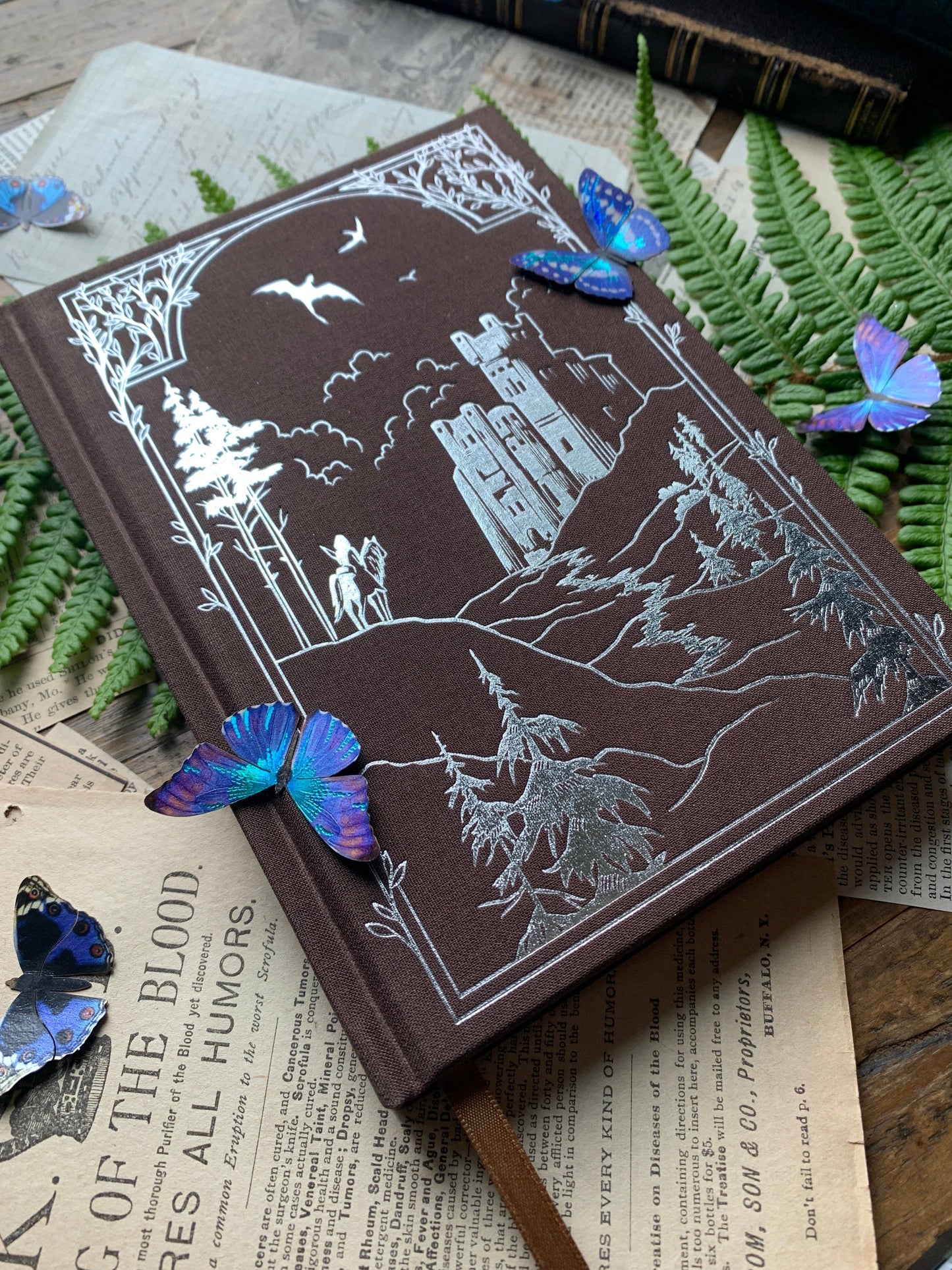 Hardcover Notebook; The Wanderer (Gold, B6 Vegan Dot Grid Notebook, 100gsm Ivory Paper)