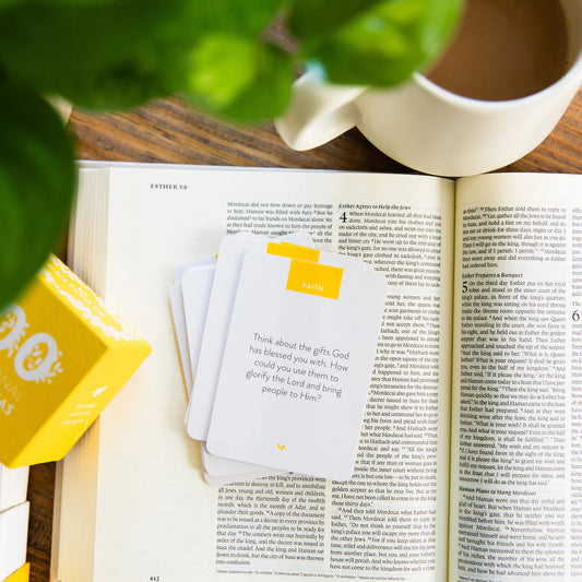 Faith card deck; Intentional Actions (100 Curated Cards)