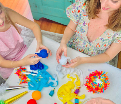 Surprise Balls; Multi-Color (6 Prizes + 1 Candy)