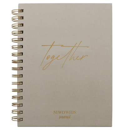 Prompted Journal; Newlywed One Line A Day - Wedding