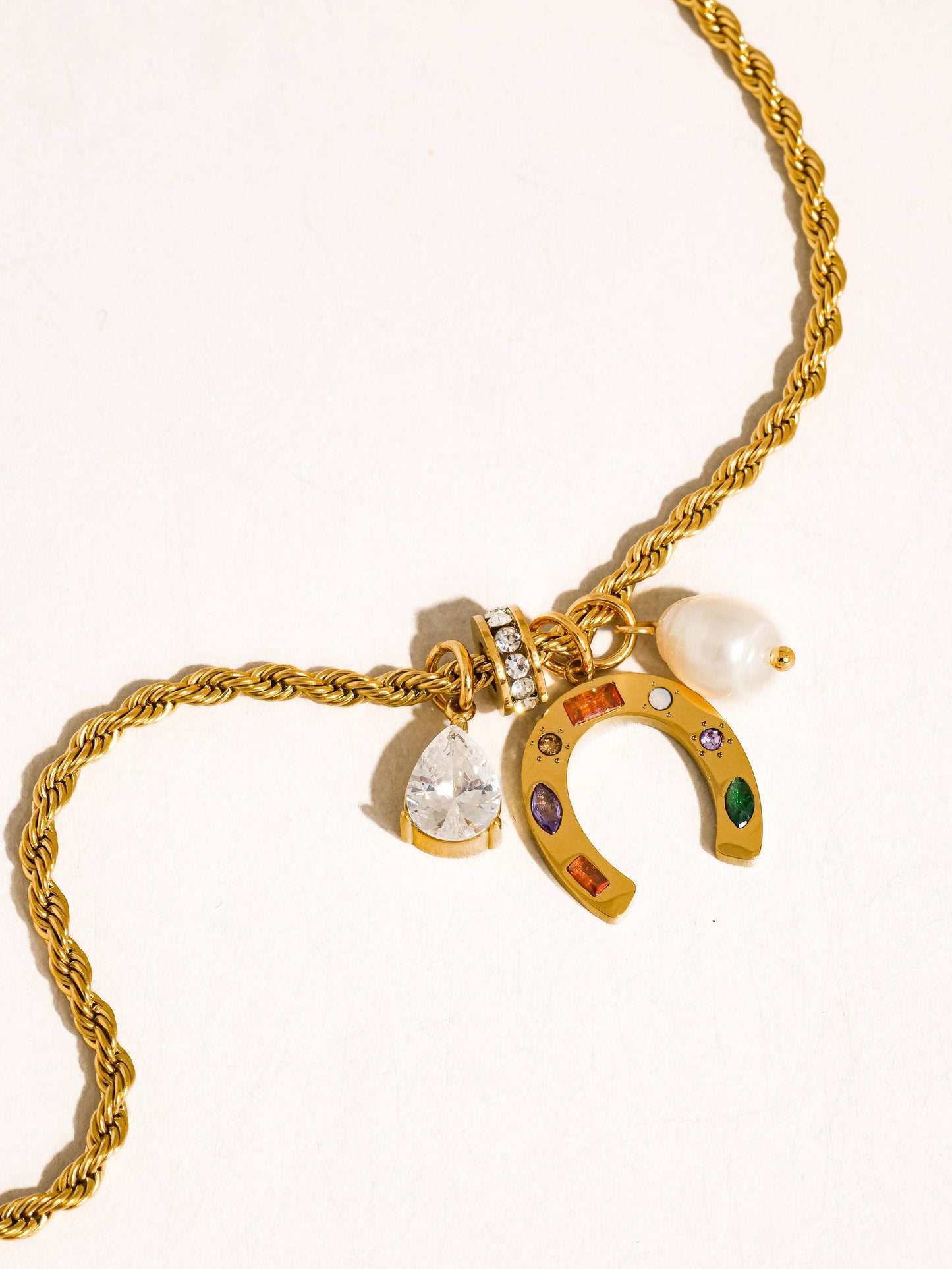 Necklace; Western Horseshoe Charm (18K Gold Non-Tarnish)