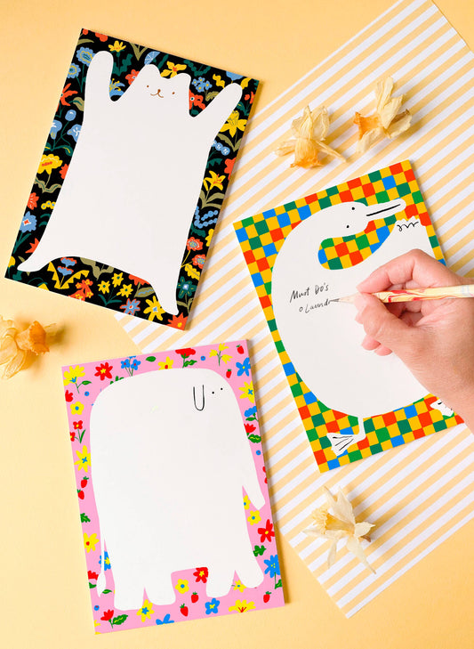 Notepad; Bear Rug (Cute Animal Floral Background)