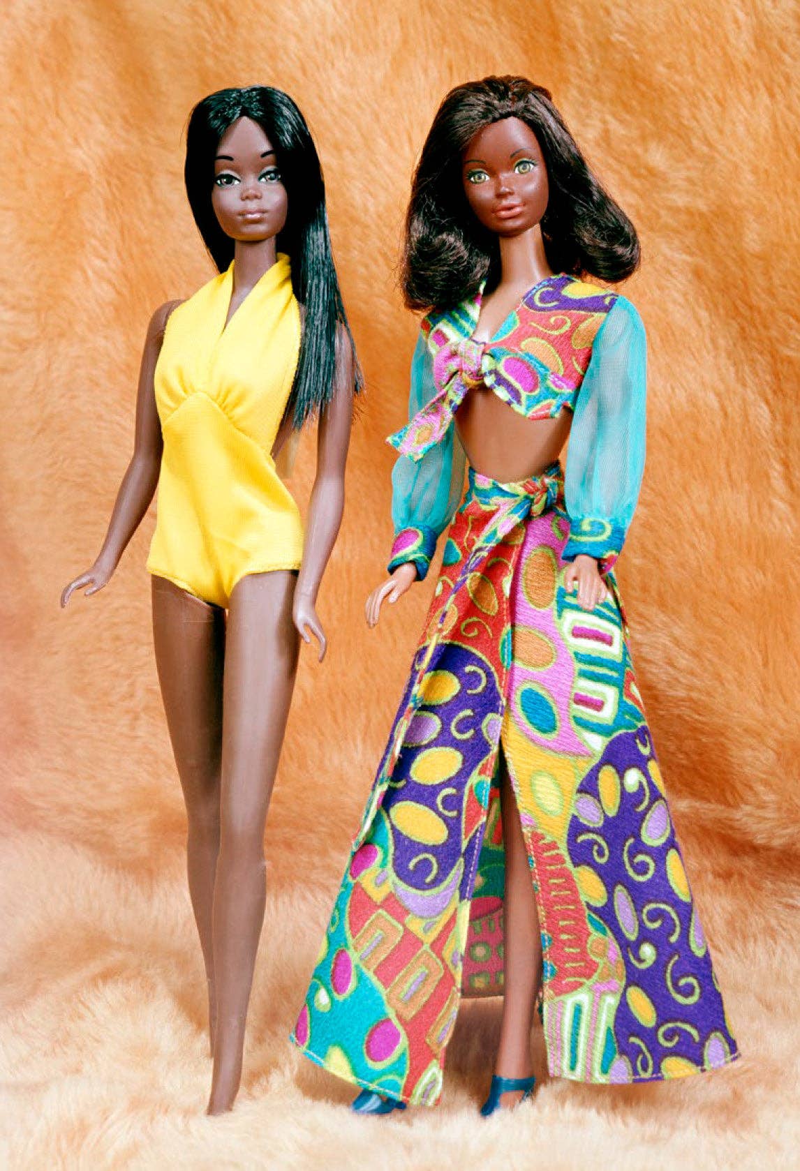 Postcard Set; Barbie | Chronicle Books