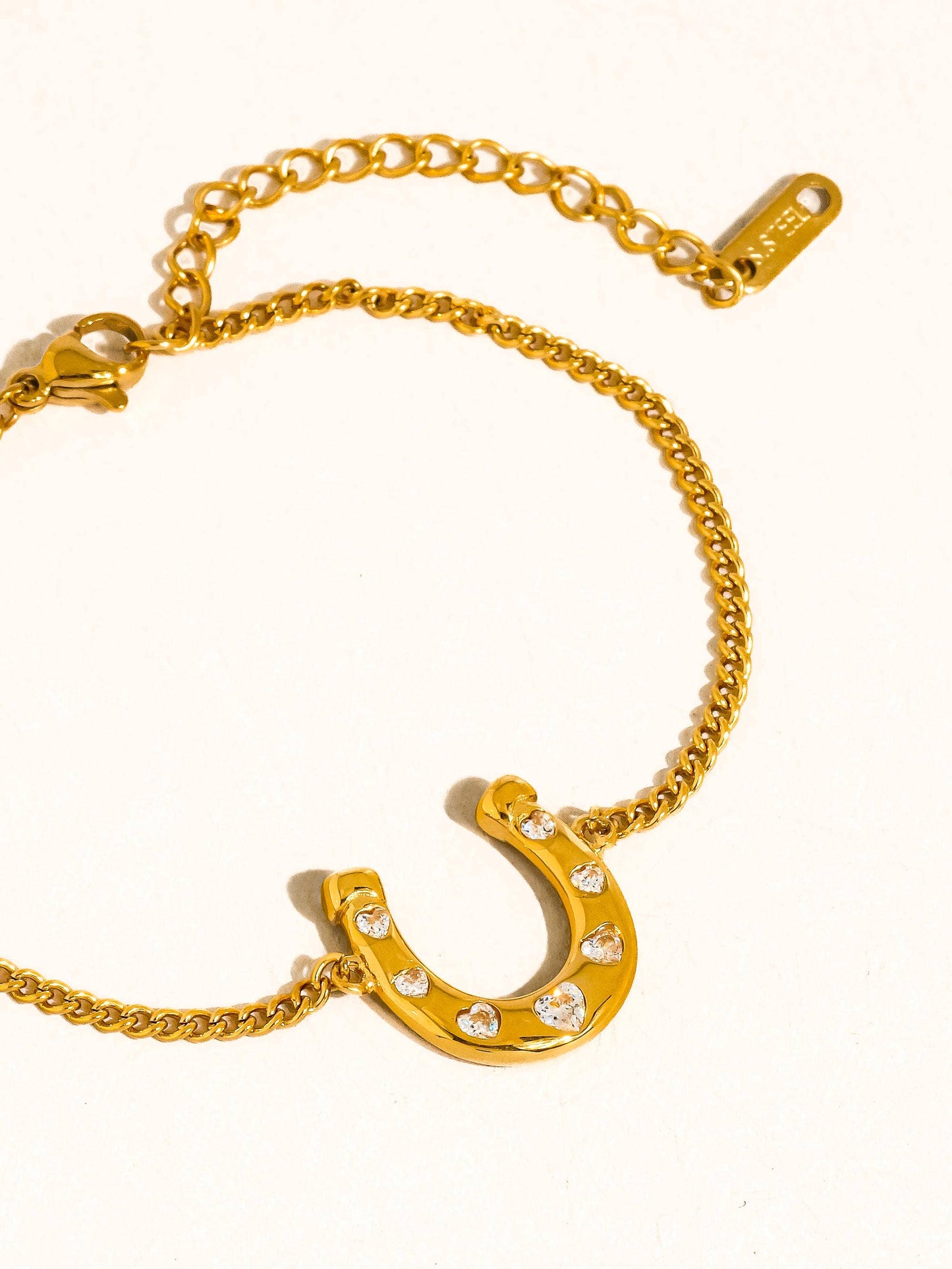Horseshoe Chain Bracelet; Tundra 18K Gold Non-Tarnish CZ