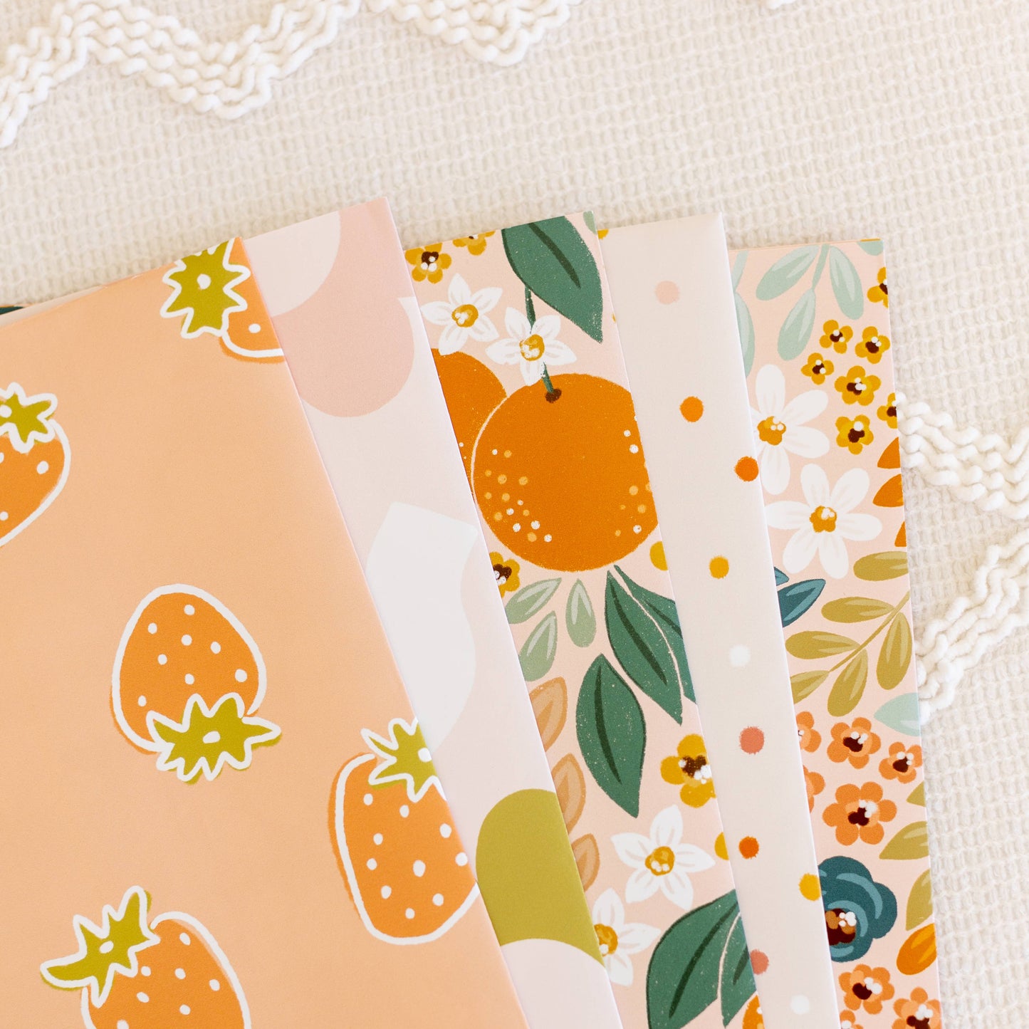 Gift Wrapping Paper Book (24 Designs) By Elyse Breanne Design