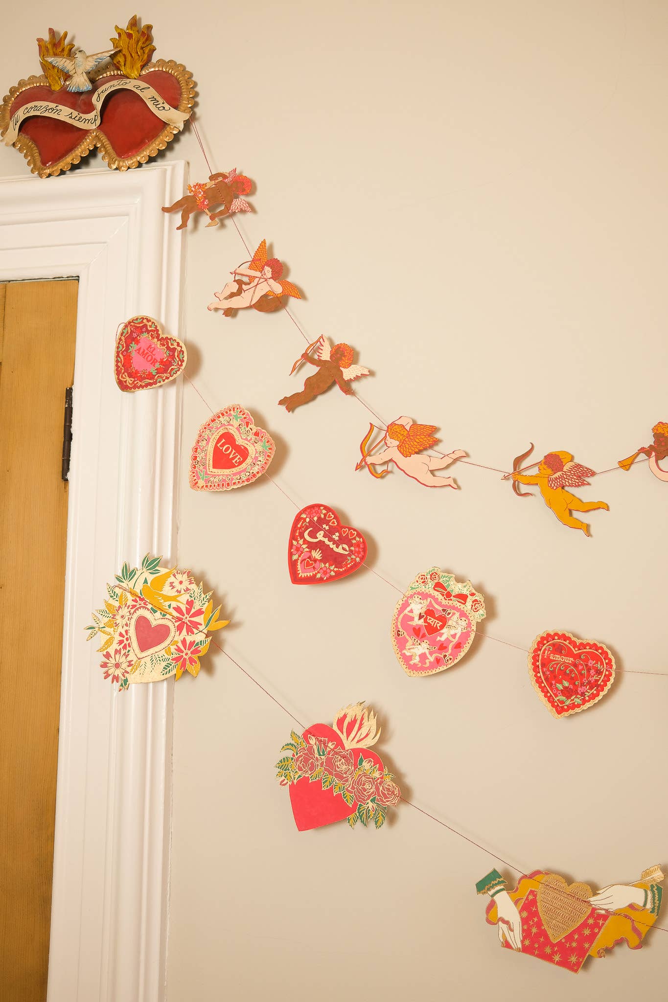 Garland; Valentine's By East End Press (9.8 ft Long)