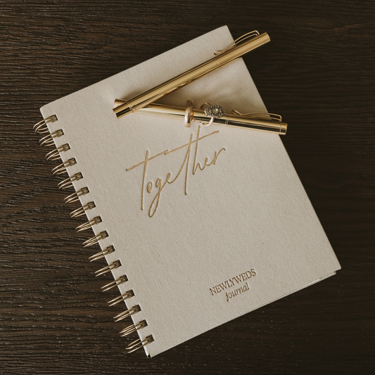Prompted Journal; Newlywed One Line A Day - Wedding