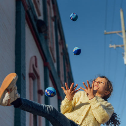 Eeboo Juggling Balls (Blue)