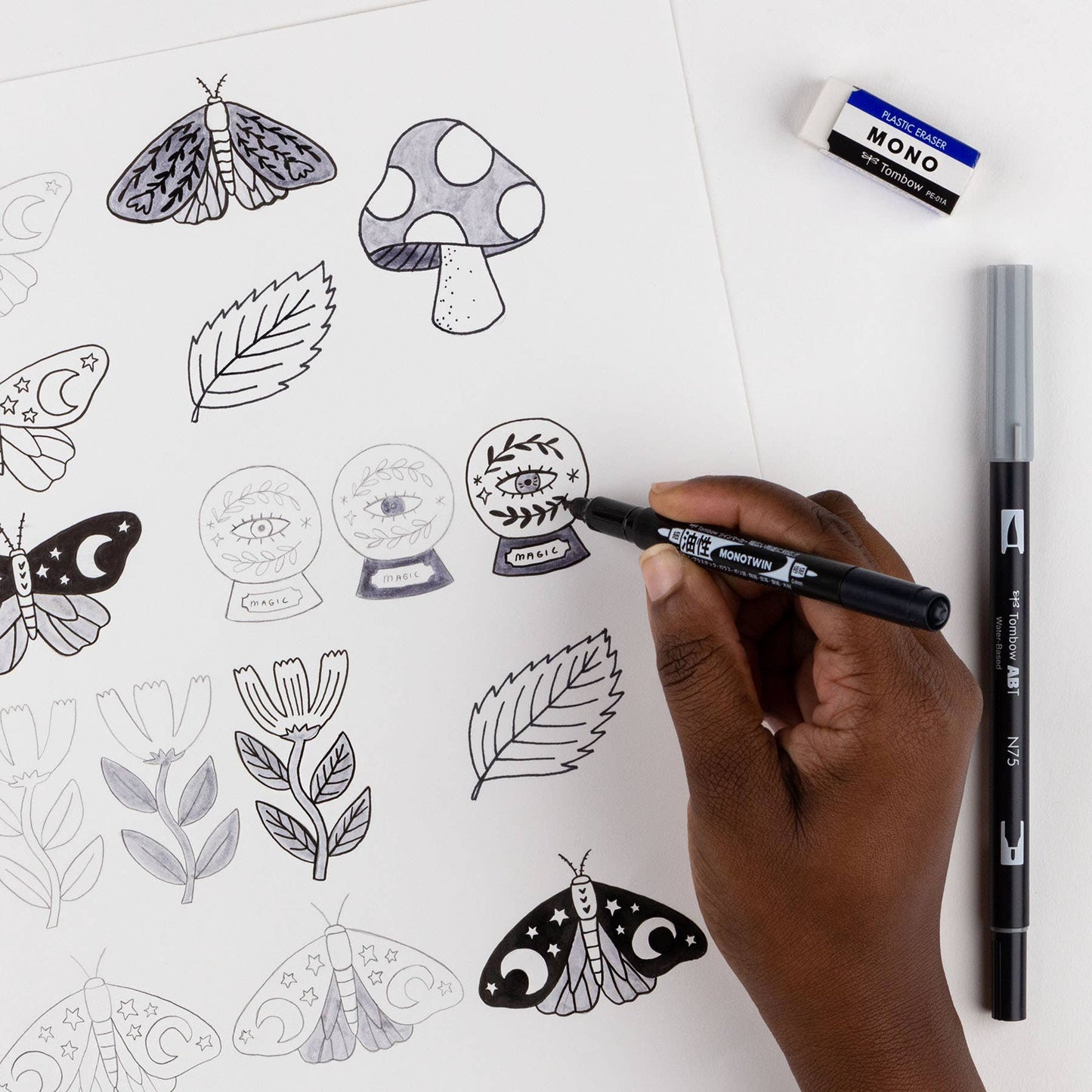 Tombow Drawing Set (Black and Grey)